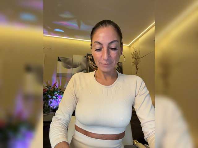 IrinkaGata live cam on BongaCams
