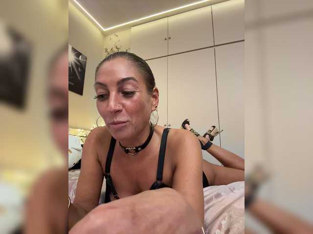IrinkaGata live cam on BongaCams