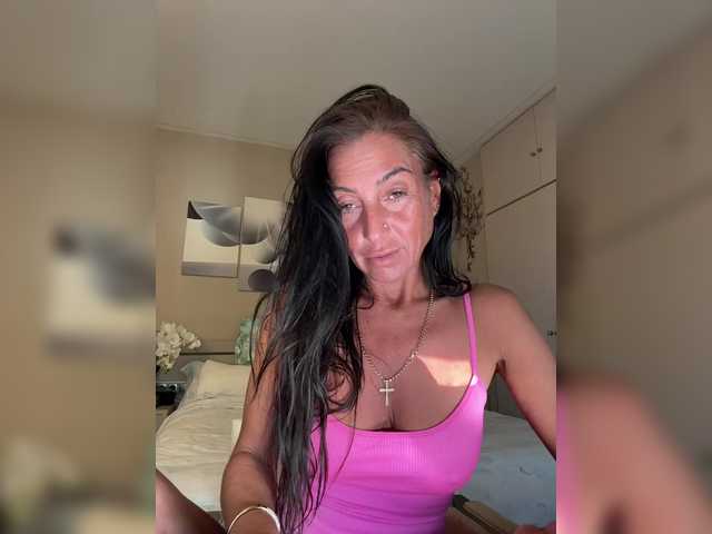 IrinkaGata live cam on BongaCams