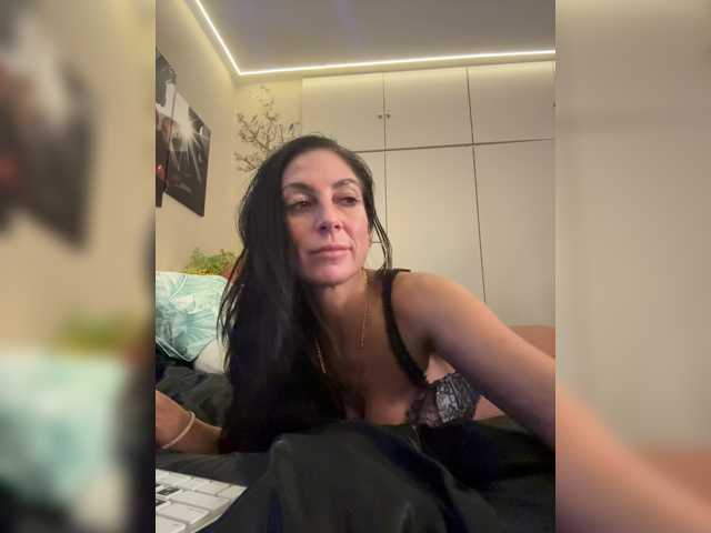 IrinkaGata live cam on BongaCams