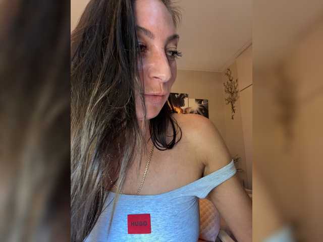 IrinkaGata live cam on BongaCams