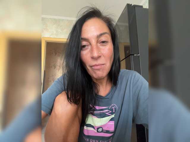 IrinkaGata live cam on BongaCams