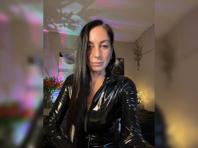 IrinkaGata live cam on BongaCams
