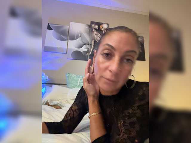 IrinkaGata live cam on BongaCams