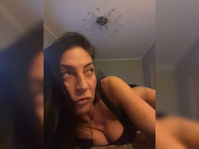 IrinkaGata live cam on BongaCams
