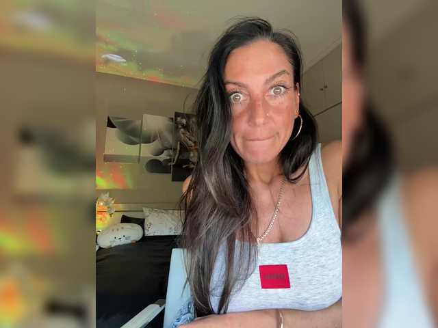 IrinkaGata's BongaCams show and profile