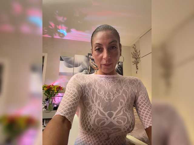 IrinkaGata live cam preview