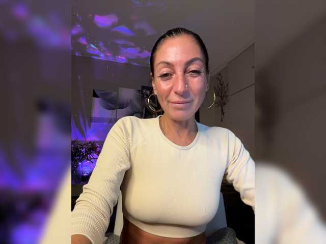 IrinkaGata live cam on BongaCams
