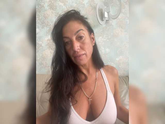 IrinkaGata live webcam show