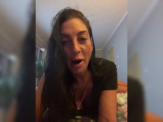 IrinkaGata live cam on BongaCams