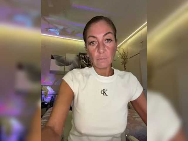 IrinkaGata live cam on BongaCams