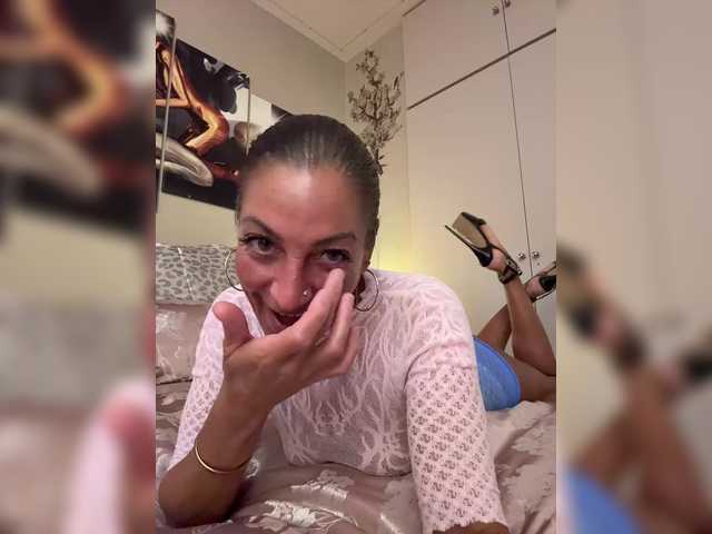 IrinkaGata live cam on BongaCams