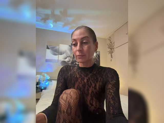 IrinkaGata live cam on BongaCams