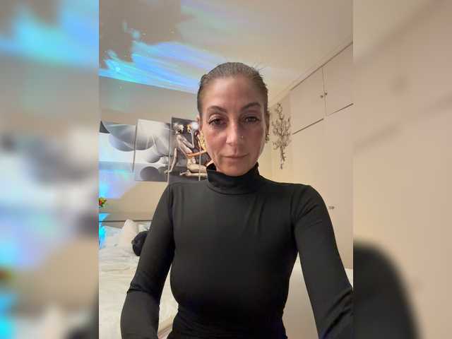 IrinkaGata Nude Live Sex Shows