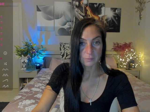 IrinkaGata live cam on BongaCams
