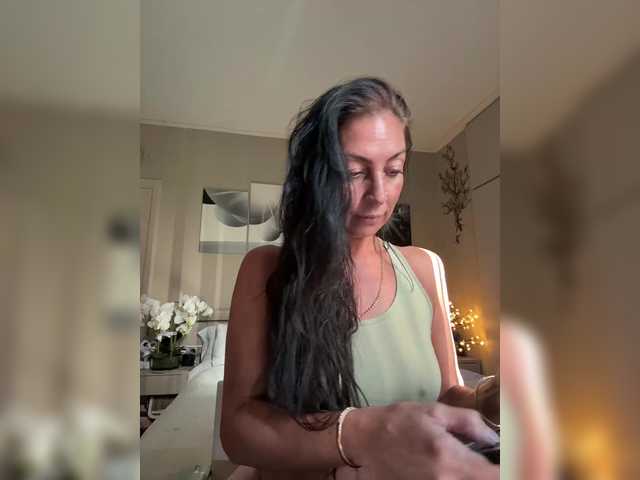 IrinkaGata live cam on BongaCams