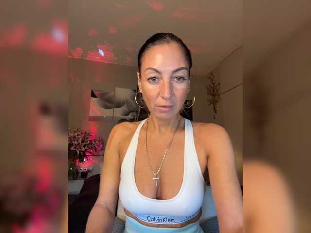IrinkaGata live cam preview