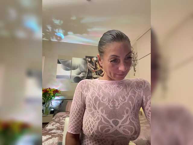 IrinkaGata live cam on BongaCams