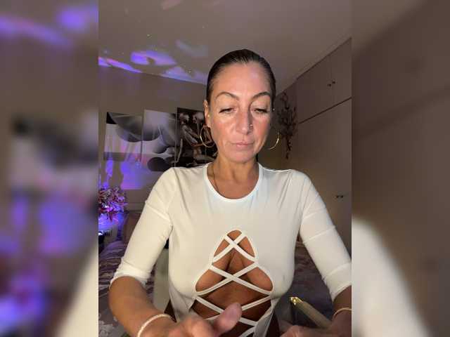 IrinkaGata live cam on BongaCams