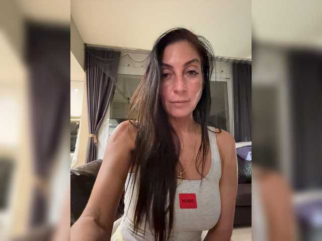 IrinkaGata live cam on BongaCams