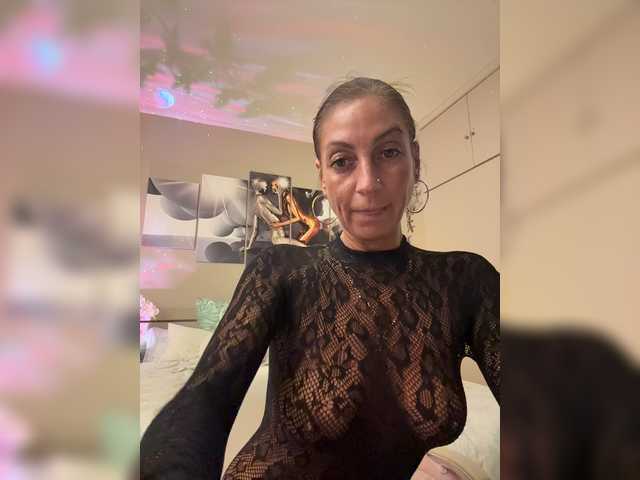 IrinkaGata live cam on BongaCams