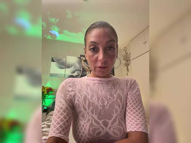 IrinkaGata live cam on BongaCams