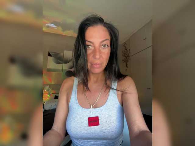 IrinkaGata's BongaCams show and profile