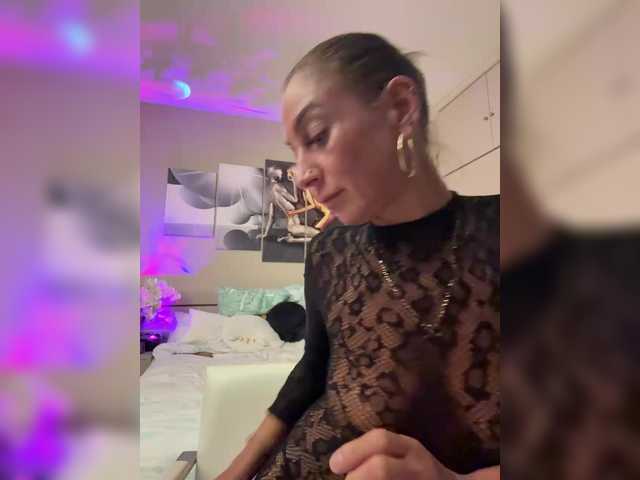IrinkaGata live cam on BongaCams