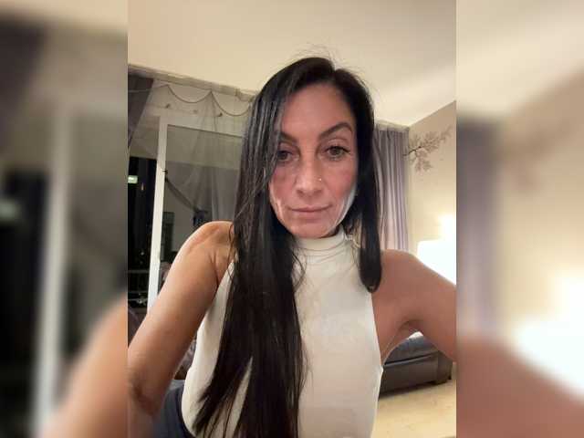 IrinkaGata, live now on BongaCams
