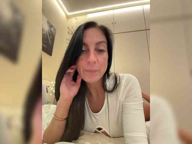 IrinkaGata Live Webcam on BongaCams