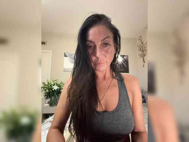 IrinkaGata Sex Cam Show