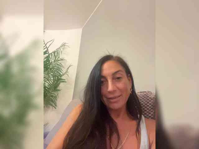 Irinkagata's cam show statistics and live stream