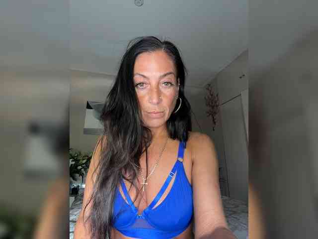 IrinkaGata Sex Cam Show