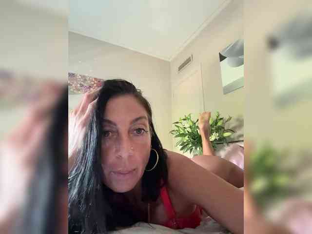 IrinkaGata Sex Cam Show