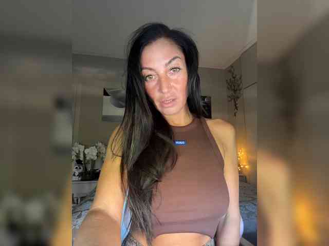 Ce modèle est en direct maintenant. IrinkaGata
