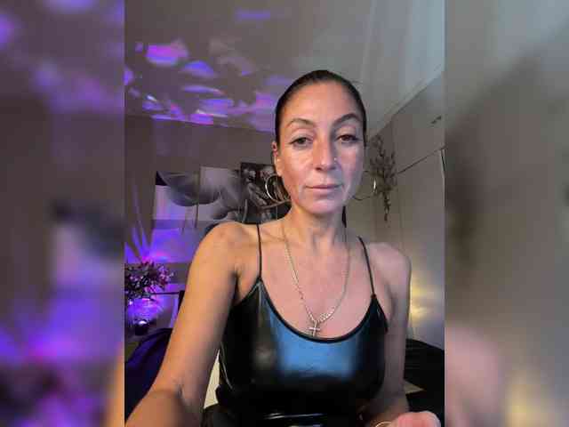 IrinkaGata Live Webcam on BongaCams