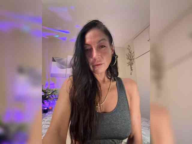 IrinkaGata Sex Cam Show