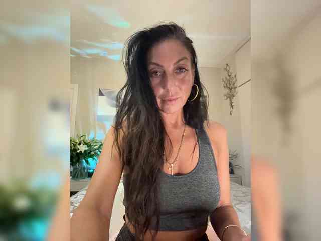 IrinkaGata Live Webcam on BongaCams