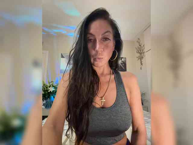 IrinkaGata Sex Cam Show