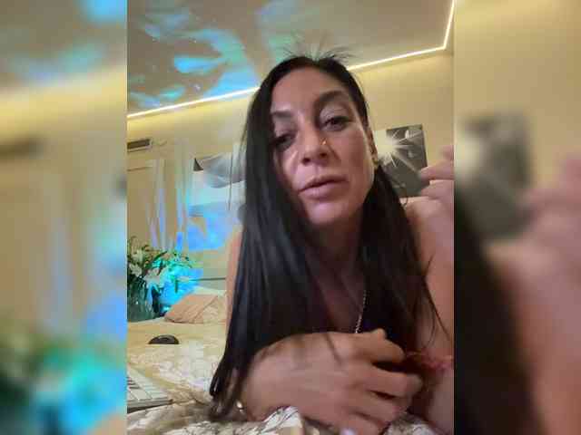 IrinkaGata Sex Cam Show