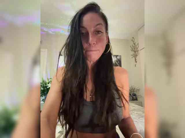 IrinkaGata Sex Cam Show