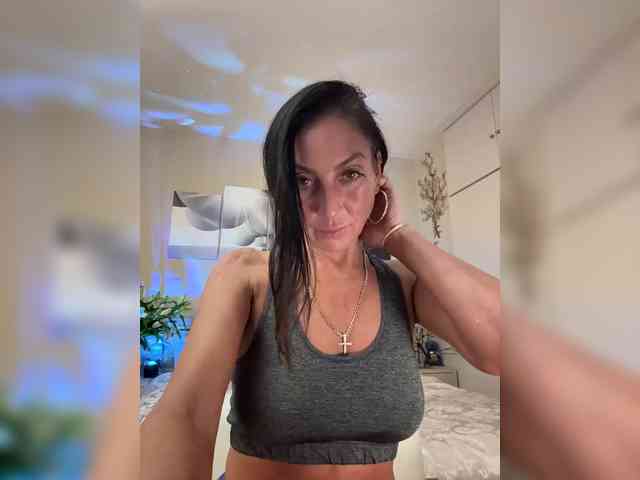 IrinkaGata Sex Cam Show