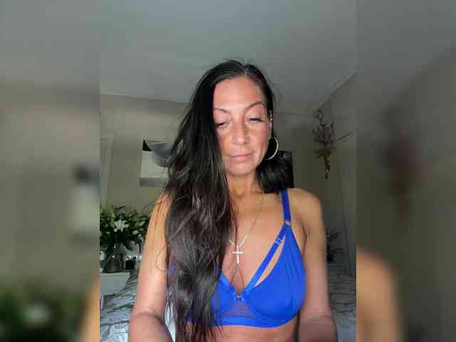 IrinkaGata Sex Cam Show