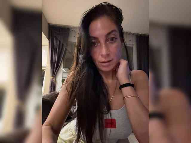 IrinkaGata Live Webcam on BongaCams