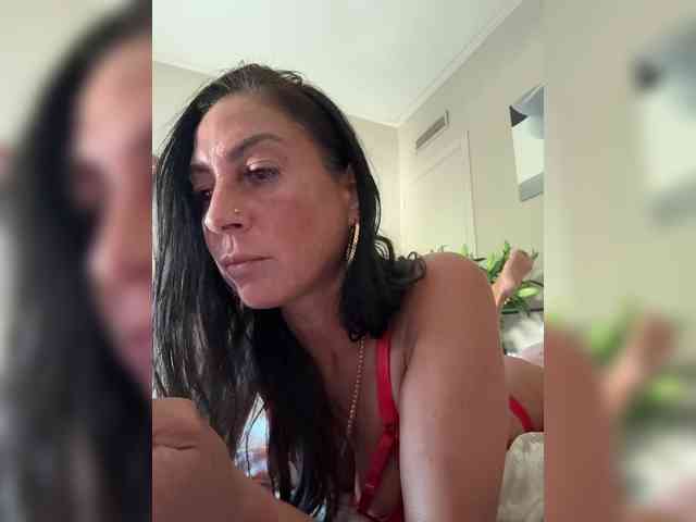 IrinkaGata Sex Cam Show