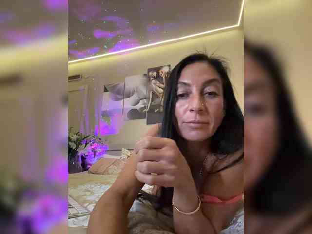 IrinkaGata Sex Cam Show