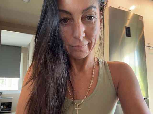 IrinkaGata Live Webcam on BongaCams