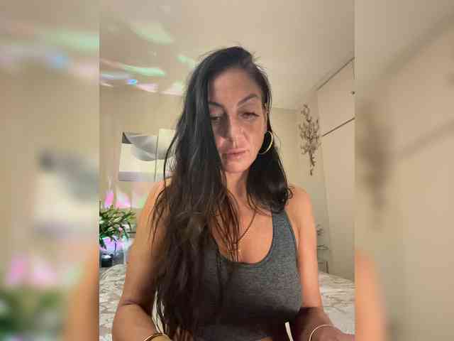 IrinkaGata Sex Cam Show