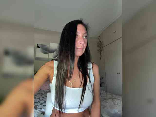 IrinkaGata Sex Cam Show