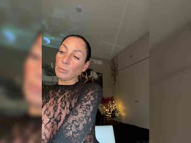 IrinkaGata's webcam live show